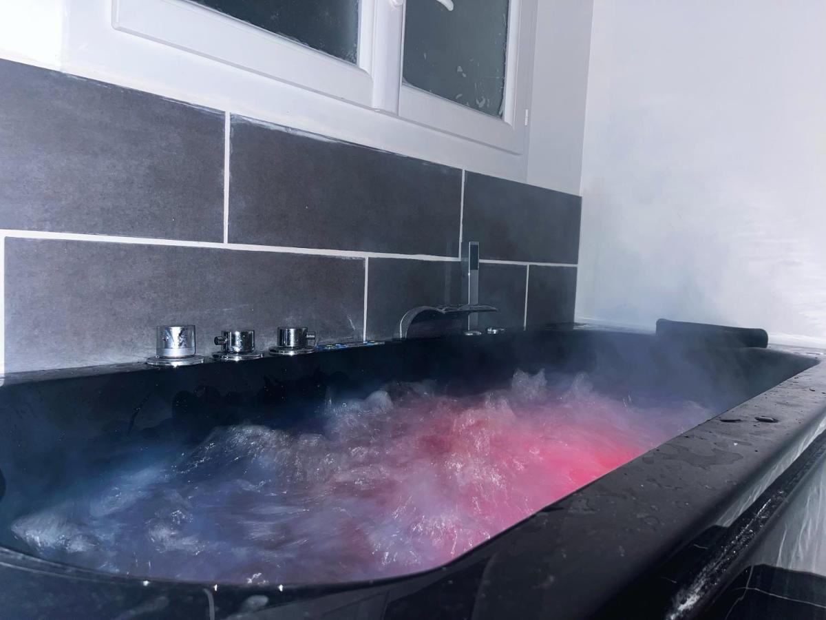 L'Oranger - Magnifique Studio Independant Sur Mougins Avec Jacuzzi Prive - Parking - Climatisation Экстерьер фото